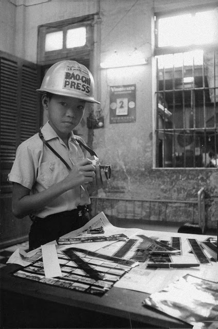 Фотография: История самого молодого фотожурналиста Вьетнама — 12-летнего Ло Мань Хунга №6 - 24warez.com