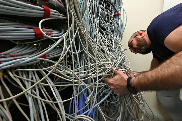 После ухода иностранных IT-компаний российские банки стали использовать самописные программы и скачивать их с торрентов