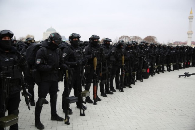 На Украину из Грозного отправилась очередная колонна добровольцев