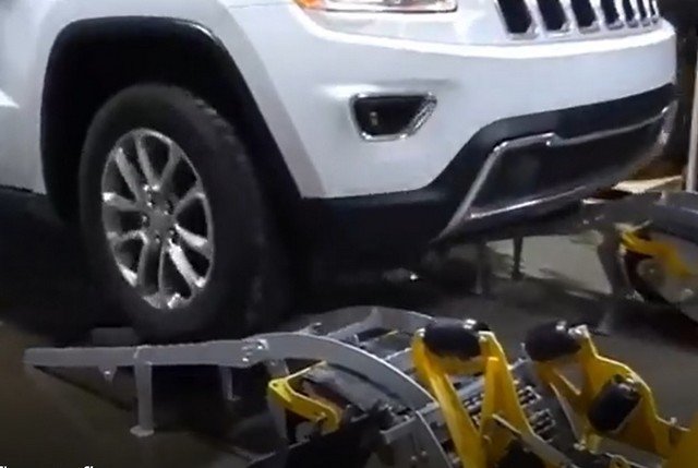 Тачку на прокачку: апдейт для Cherokee, с помощью которого можно проехать по Сибири