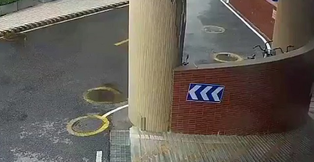 Внезапно передумал