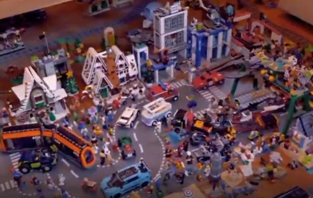 18-летний парень из Петербурга продает коллекцию Lego за миллион рублей