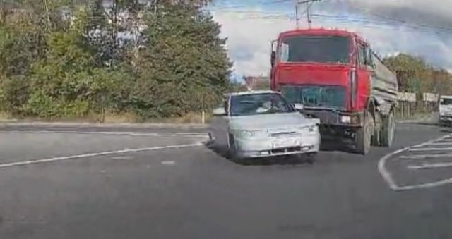 К чему приводит невнимательность на дороге