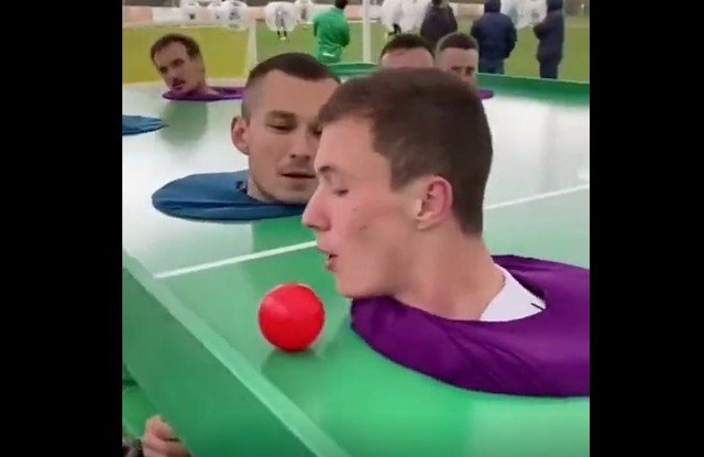 Веселый футбол, в который не надо играть ногами