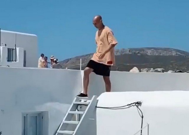Сделал вид, что ничего не было