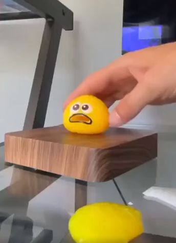 Забавная игрушка антистресс