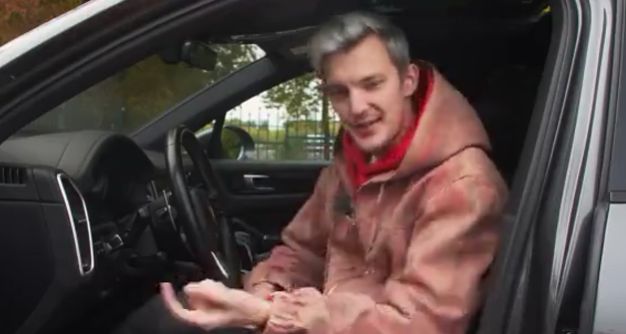 О сенсорных экранах в авто