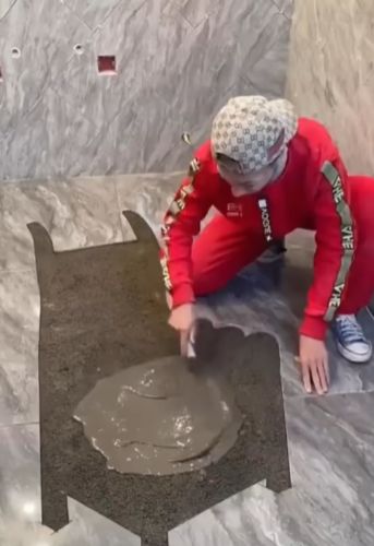 Спорный декор