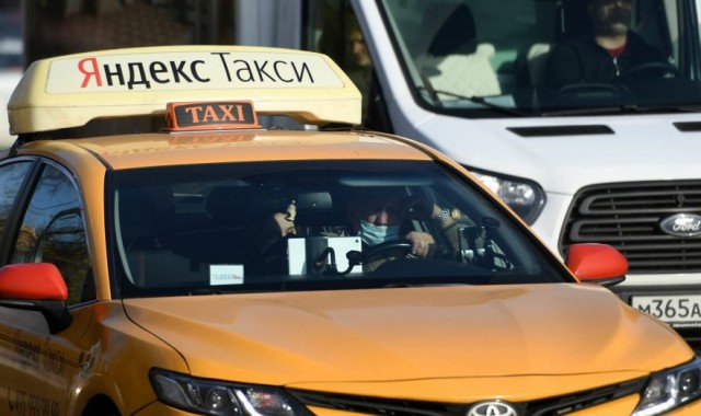 В Сочи таксист спас пенсионерку и её миллион рублей от мошенников