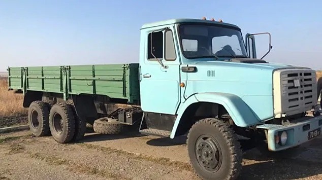 Новости автомира: В России выставили на продажу новые грузовики ЗИЛ-133 из запасов Госрезерва