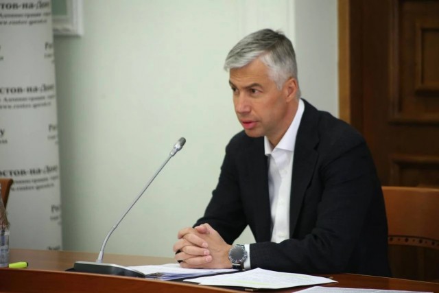 Сити-менеджер Ростова поделился мудростью с жителями: «Лучше быть здоровым и богатым, чем бедным и больным»