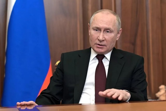 ⚡️Путин выступает с обращением по ТВ