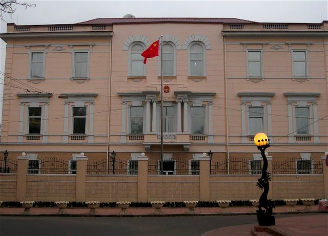 Китай отреагировал на повреждение Россией своего консульства в Одессе