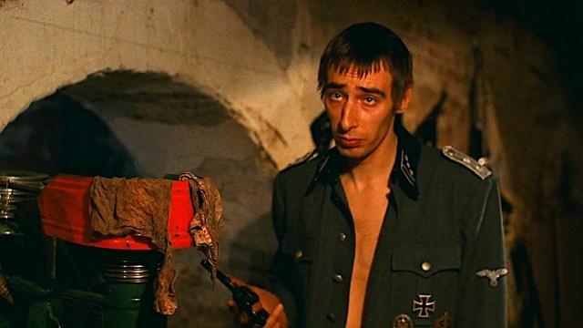 Оружейный цех и склад в подвале пятиэтажки устроили двое заводчан в Подмосковье