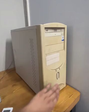 Не судите по обложке⁠⁠