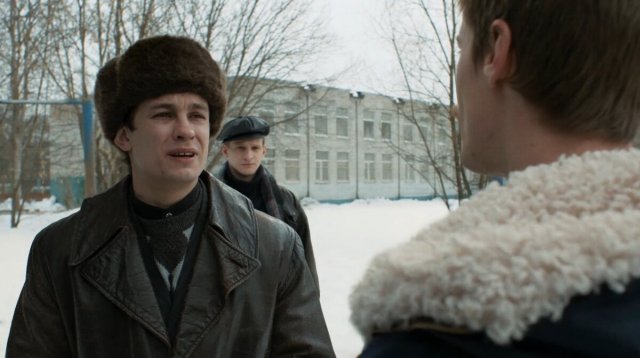 Звезда сериала "Слово пацана" Никита Кологривый укусил официантку