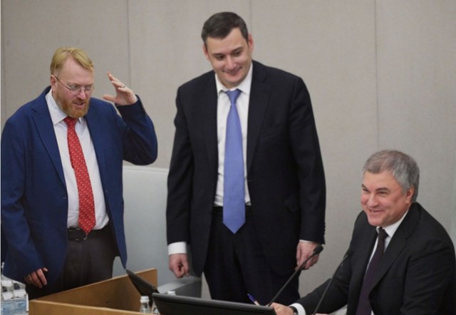 Милонов вслед за Хинштейном призвал проверять сексуальную ориентацию депутатов специальными «тестами».