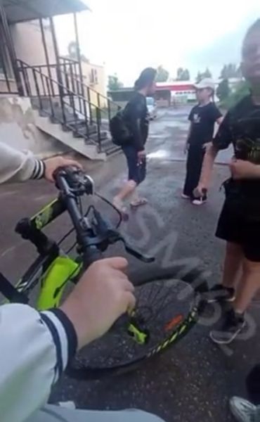 В Рязани прохожая избила девочку за то, что та нецензурно выразилась