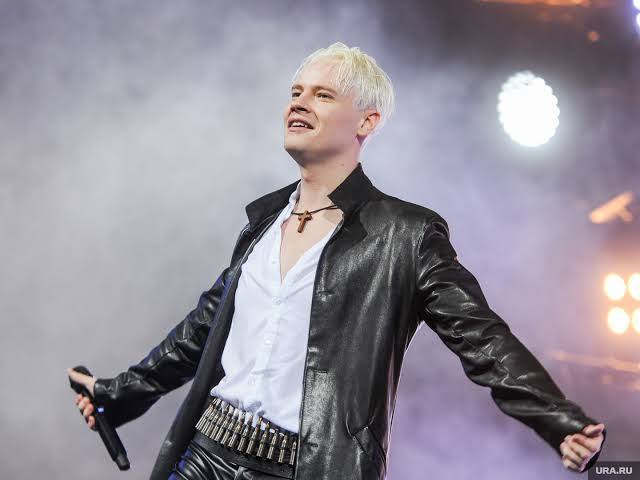 YouTube заблокировал канал певца Шамана.