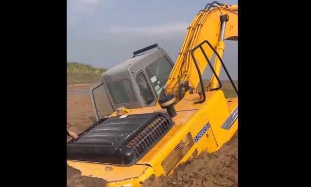 Экскаваторам всё нипочём
