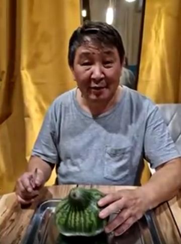 Искренняя радость якутского мужчины