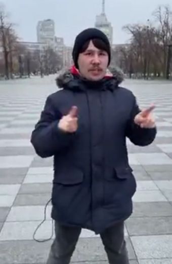 Чей валет с колоды выпал?