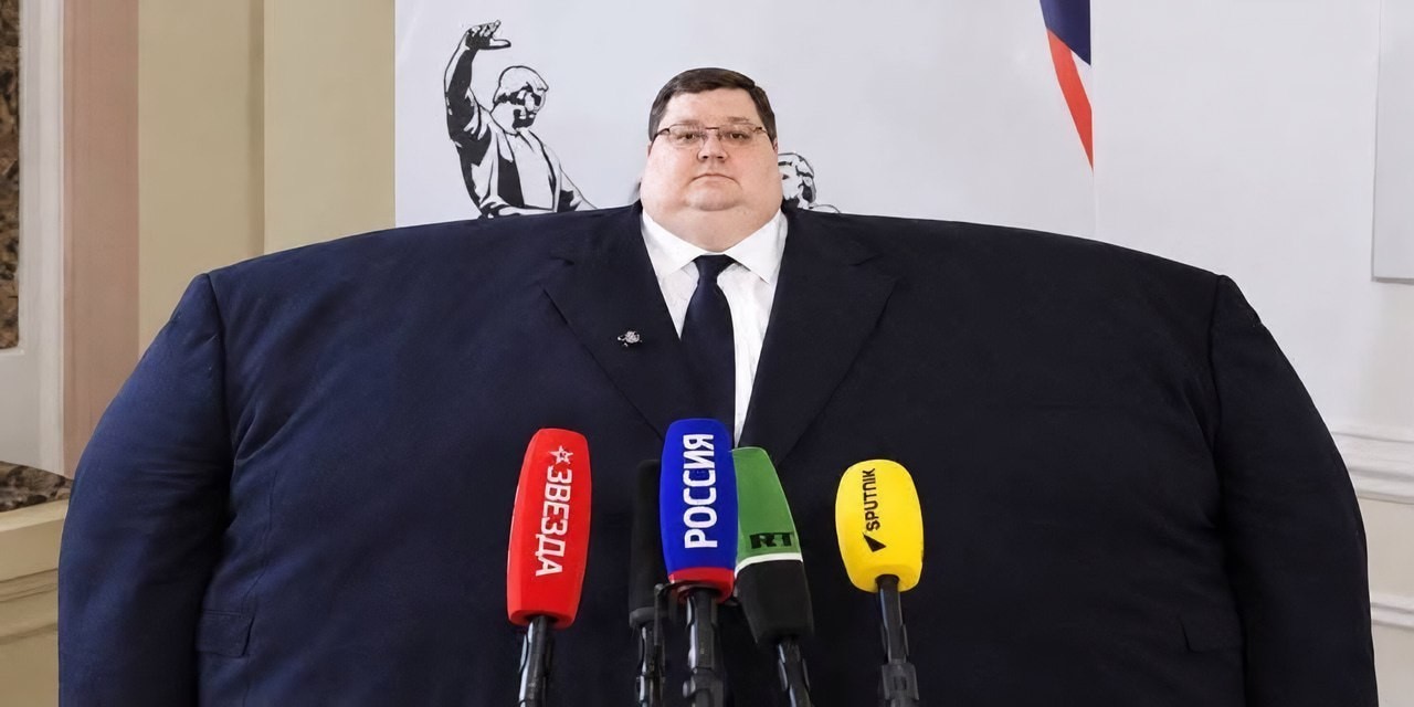 Глава Россотрудничества Игорь Чайка стал мемом в соцсетях после пресс-подхода