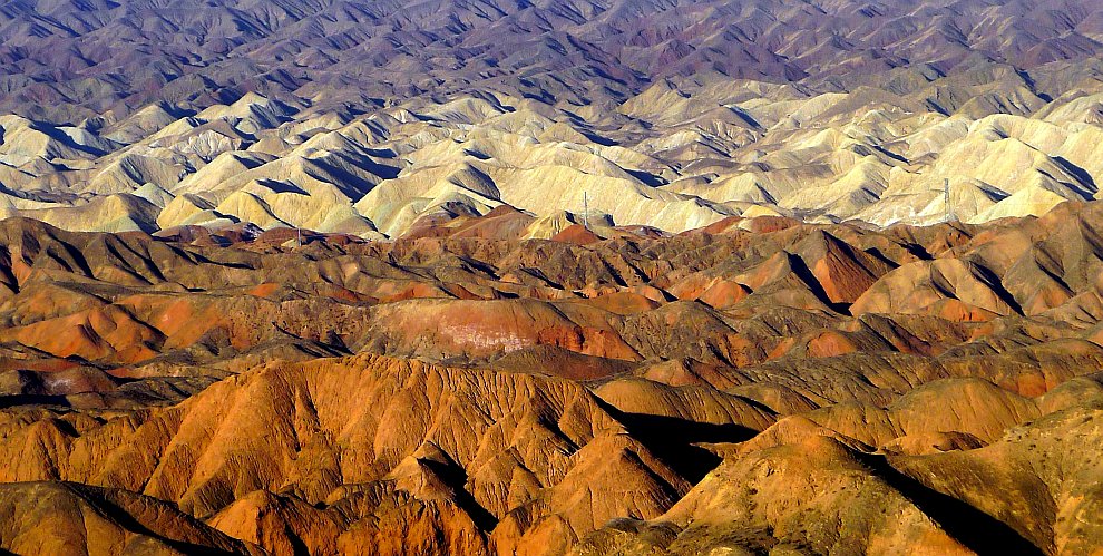 Китайские разноцветные горы