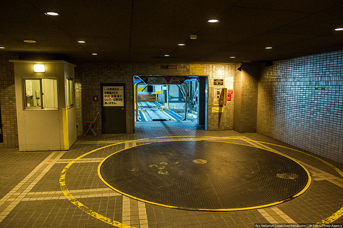 Как в Японии решили проблему с парковками Как в Японии решили проблему с парковками