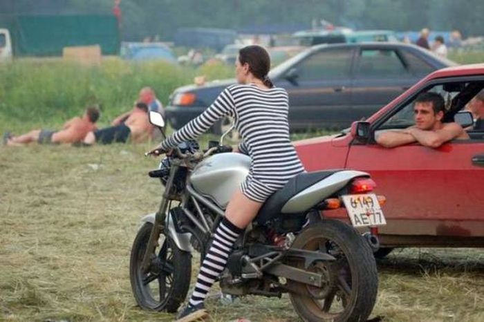 Девушки и мотоциклы