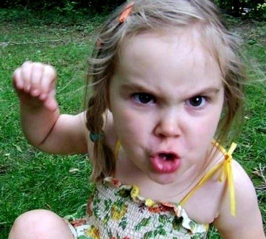 Двадцать мифов о женщинах (19 фото) Двадцать мифов о женщинах (19 фото)