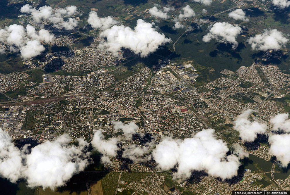 Земля из окна самолета в 2013 году Земля из окна самолета в 2013 году