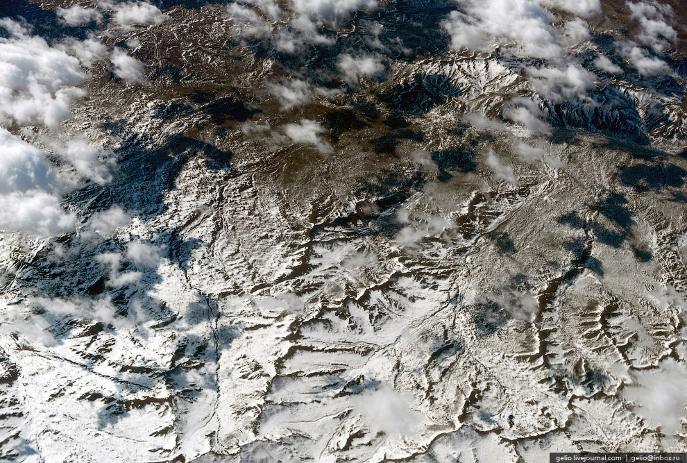Земля из окна самолета в 2013 году Земля из окна самолета в 2013 году