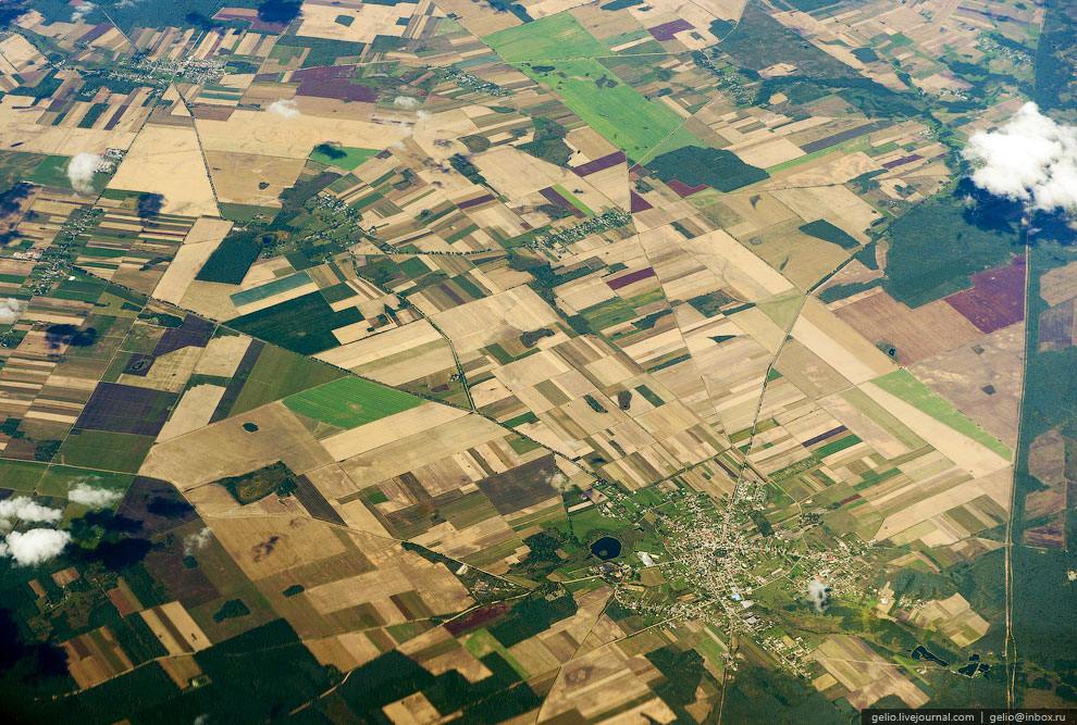 Земля из окна самолета в 2013 году Земля из окна самолета в 2013 году