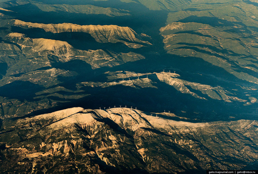 Земля из окна самолета в 2013 году Земля из окна самолета в 2013 году
