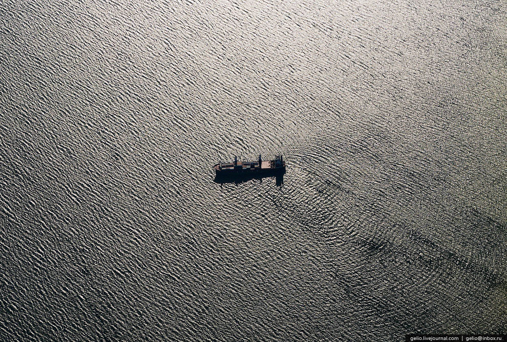 Земля из окна самолета в 2013 году Земля из окна самолета в 2013 году