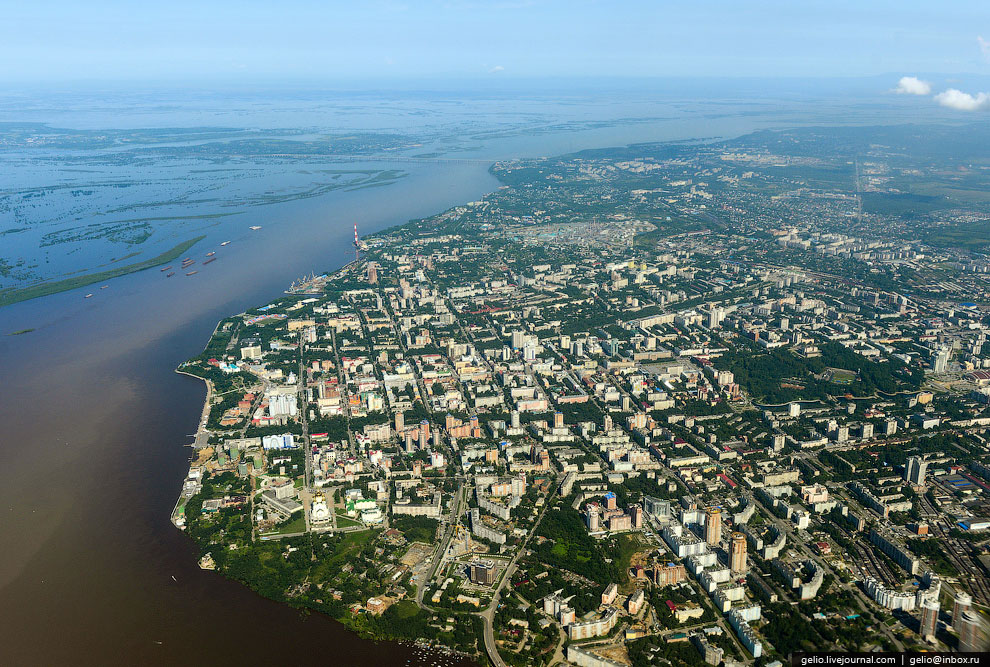 Земля из окна самолета в 2013 году Земля из окна самолета в 2013 году