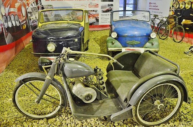 Экскурсия по самому крупному в мире музею советских автомобилей