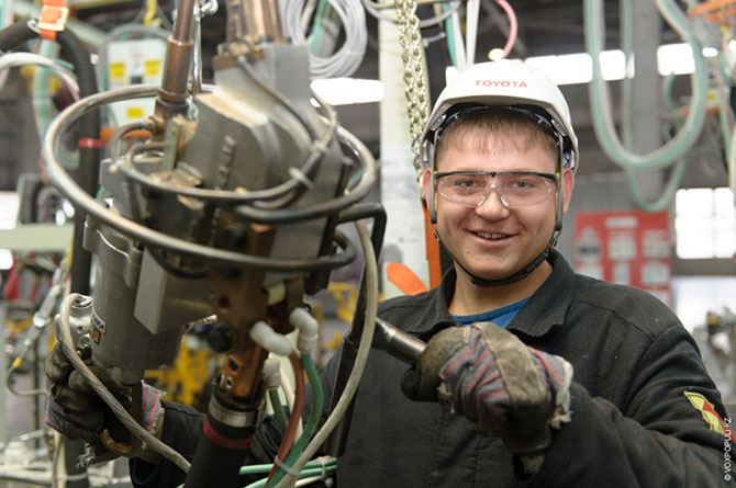 Как делают Тойоты в Казахстане Как делают Тойоты в Казахстане