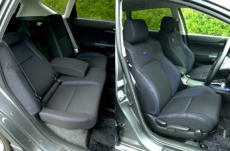 Обзор автомобиля Toyota Caldina, 2002