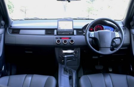 Обзор автомобиля Toyota WiLL VS, 2001
