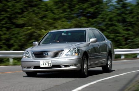 Обзор автомобиля Toyota Celsior, 2003